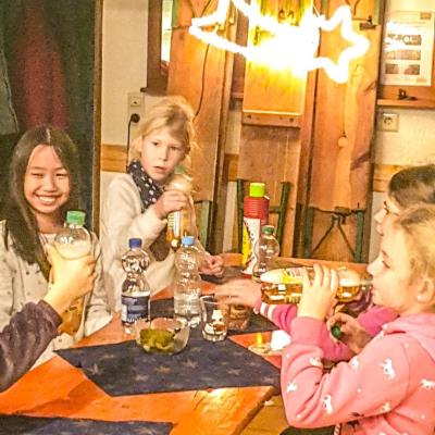 Dez 2023 Maedchen Geraetturnen Weihnachtsfeier 6